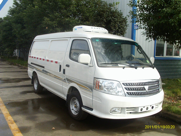 面包式冷藏车